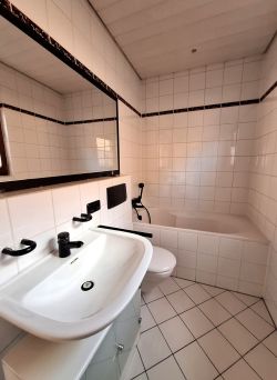 Badezimmer im 2. Obergeschoss