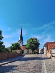 Ortskern mit alter Pfarrkirche St. Margareta
