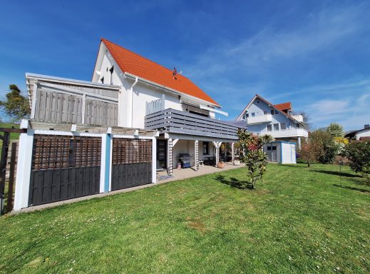 Haus vom Garten aus
