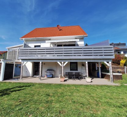 Haus vom Garten aus